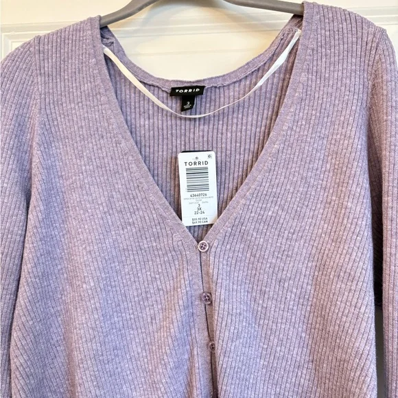 NWT Crop Purple V-Neck Sweater Ribbed Knit Super Soft Cozy - Picture 4 of 11